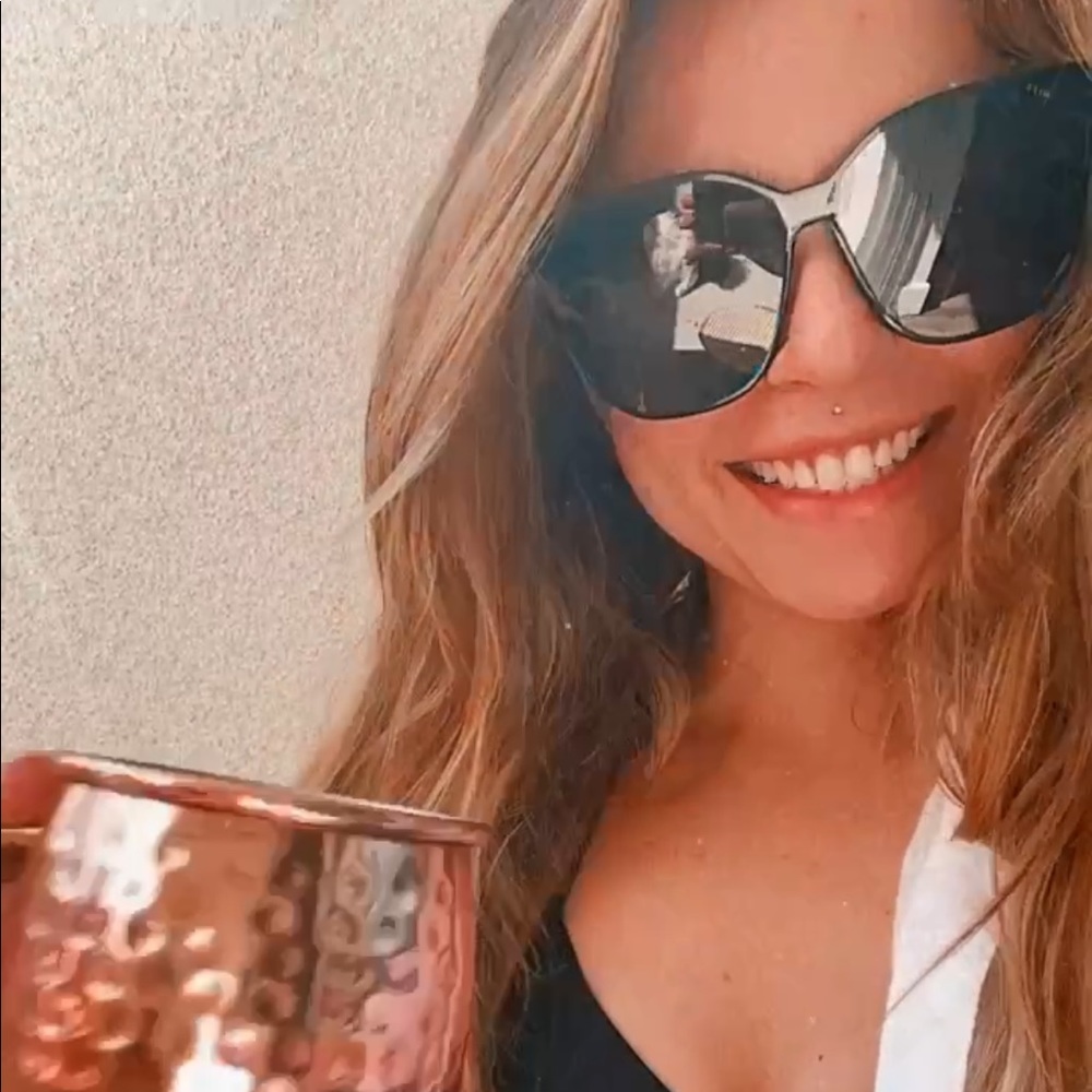 Meet your Posher, Tiffani